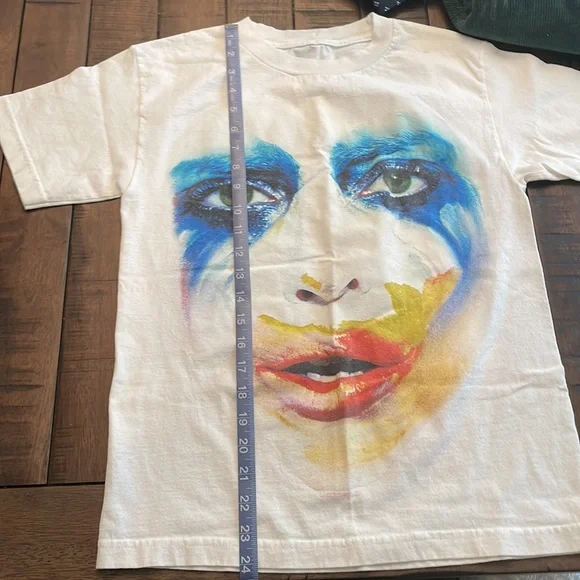 Lady Gaga vintage tshirt. - Picture 4 of 4